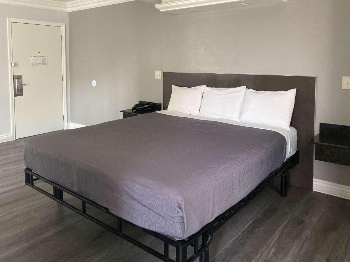 6 Ca Pasadena Burbank Angeles Hotel Glendale